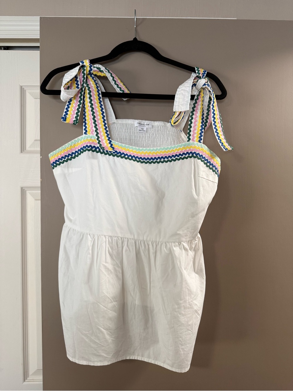 Chic Soul White Tie-Shoulder Top with Rainbow Rickrack